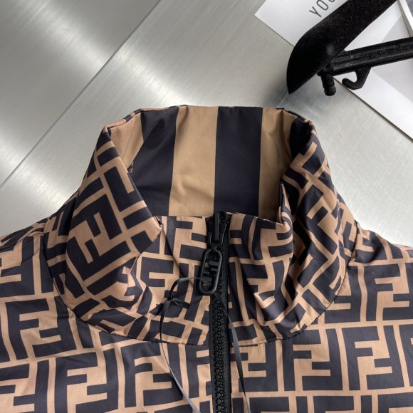 Fendi - Мужская двусторонняя куртка ветровка DZ_1109FE10