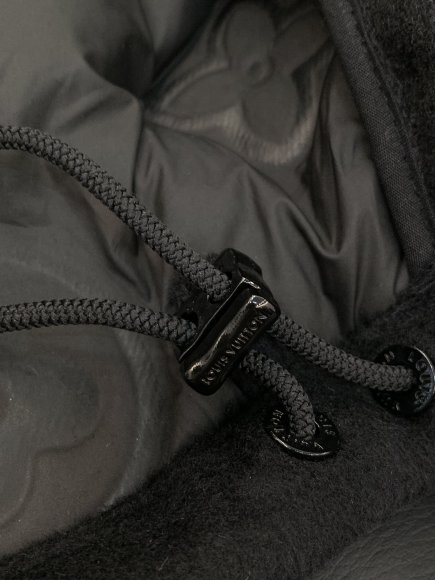 Louis Vuitton - Мужская куртка пуховик TI_1111LV5