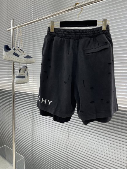 Givenchy - Мужские шорты TJ_0804GI9 Givenchy - Мужские шорты TJ_0804GI9