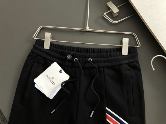 Moncler - Мужские спортивные штаны DF_1010MO4