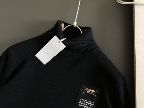 Maison Margiela MM6 - Мужская кофта свитер DF_1201MM2 Maison Margiela MM6 - Мужская кофта свитер DF_1201MM2