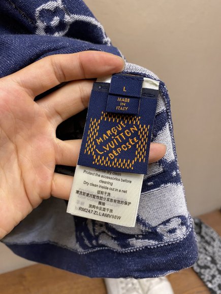 Louis Vuitton - Мужская трикотажная футболка майка DZ_1805LV4