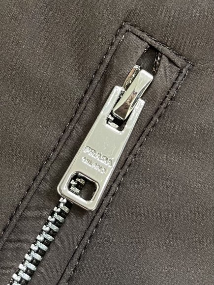 Prada - Мужская куртка ветровка DZ_0908PR7