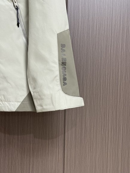 Balenciaga - Мужская куртка ветровка DZ_0908BA8