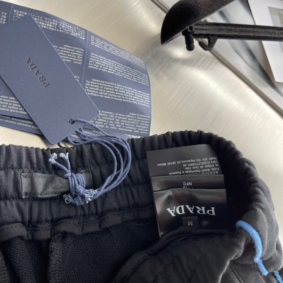 Prada - Мужские шорты TJ_1303PR12