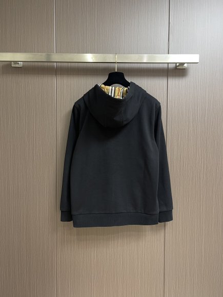 Burberry - Мужской спортивный костюм DZ_0908BU10