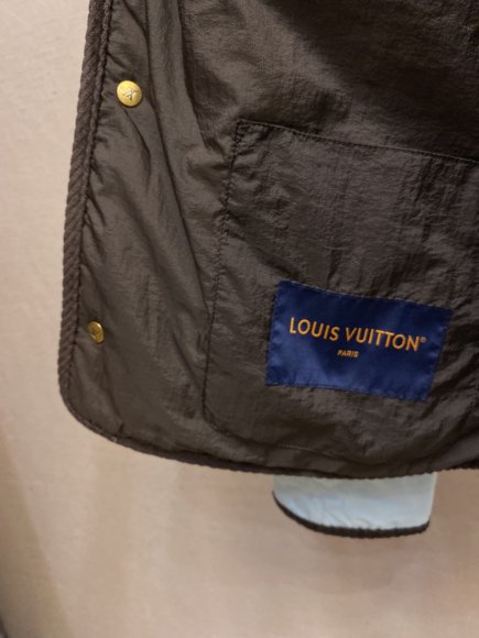 Louis Vuitton Tyler - Мужская стеганая куртка ветровка DZ_2308LV1