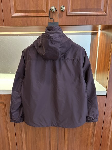 Prada - Мужская куртка ветровка MI_0110PR5