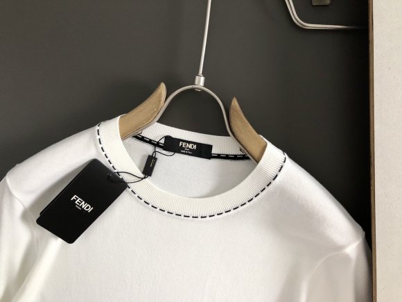Fendi - Мужская трикотажная футболка майка DF_2407FE20 Fendi - Мужская трикотажная футболка майка DF_2407FE20