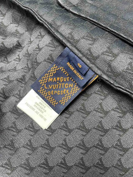 Louis Vuitton - Мужская куртка ветровка DZ_2907LV1