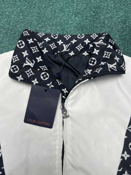Louis Vuitton - Мужская куртка ветровка анорак DZ_2907LV2