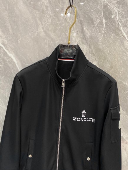 Moncler - Мужской спортивный костюм DF_2608MO8