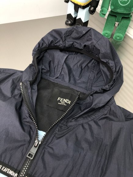 Fendi - Мужская куртка ветровка DZ_2708FE1